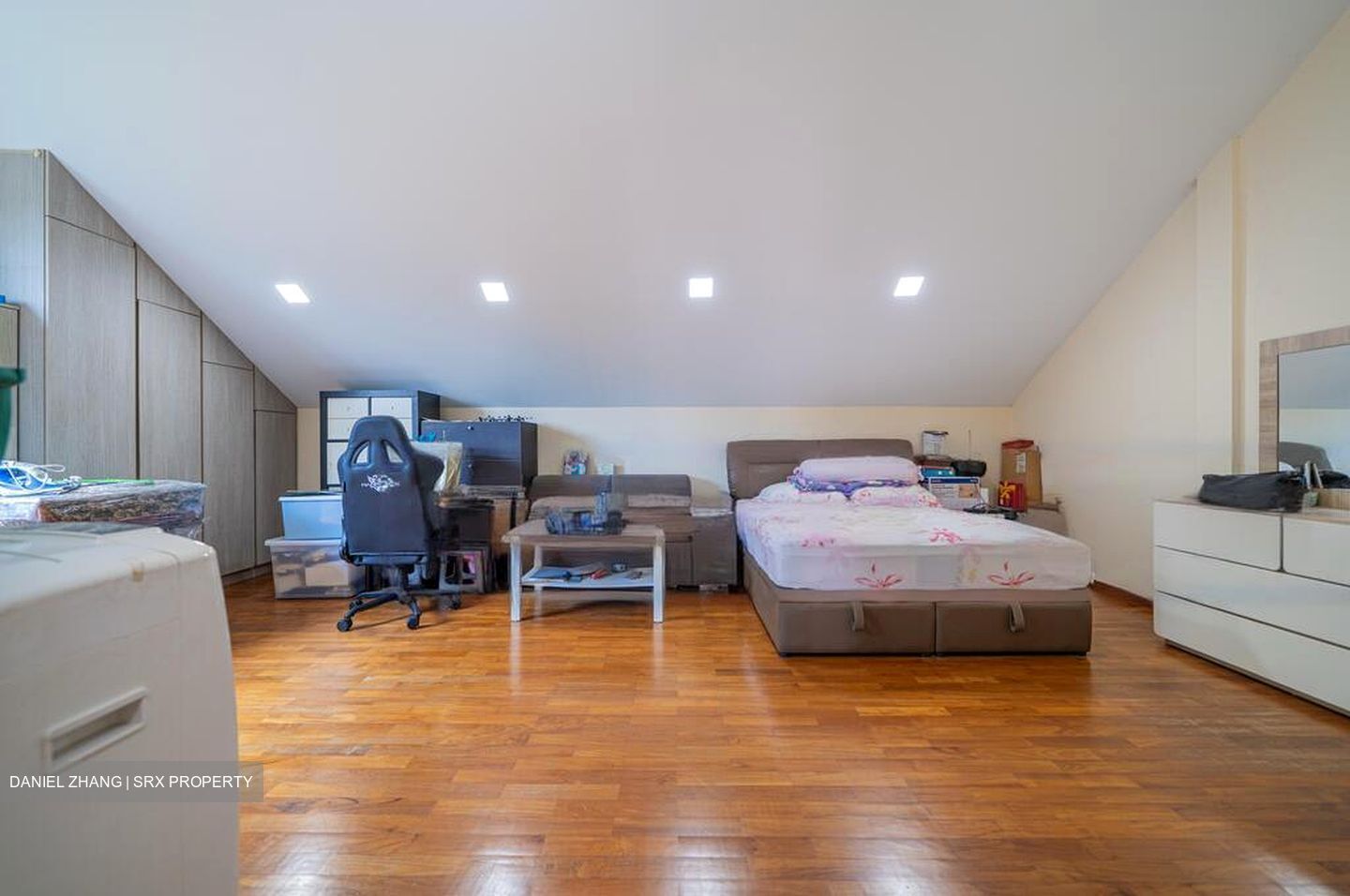 Sembawang Hills Estate (D20), Terrace #454911801